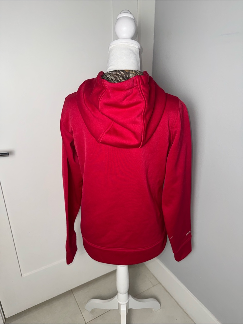 Under Armour Forest Camo Neon Pink Hoodie/ Size Small - Picture 5 of 6